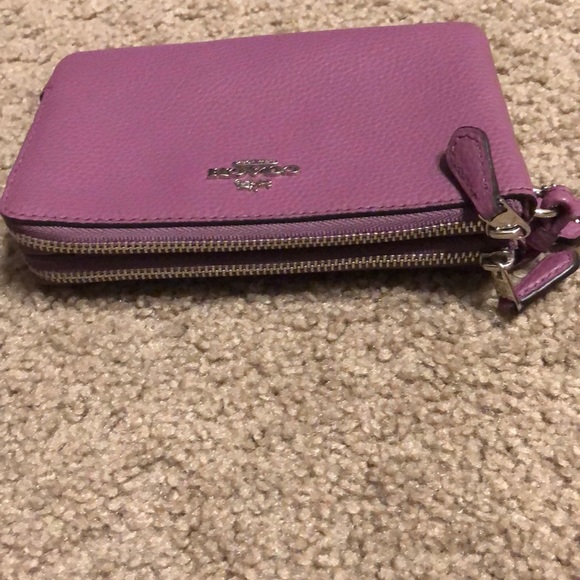 Coach - Picture 5 of 5